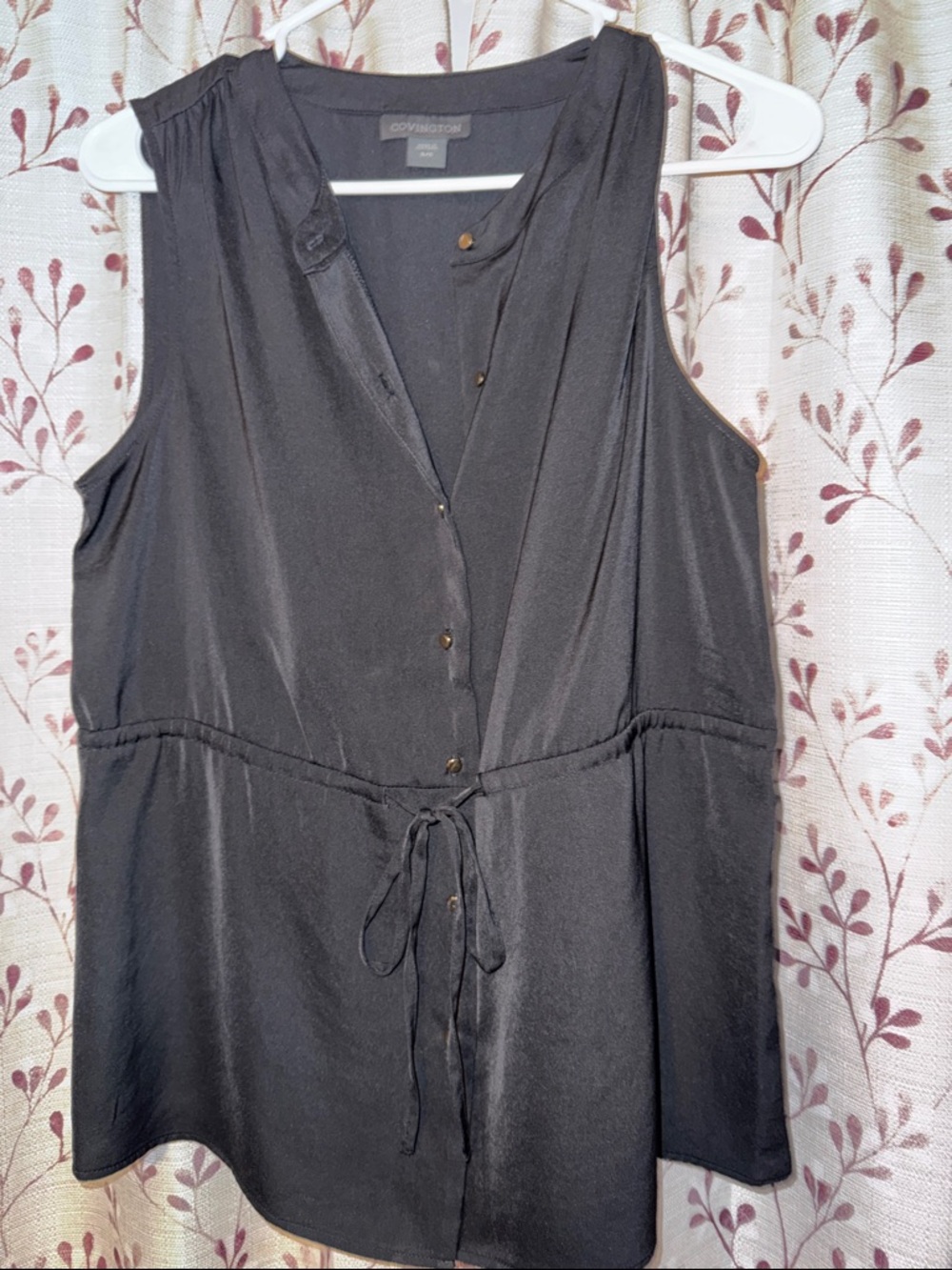 Covington Black Sleeveless Button-Front Tie-Waist Blouse